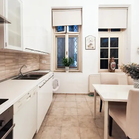 Apartament Ferenc *
