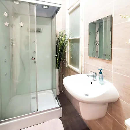 Ferenc Apartment